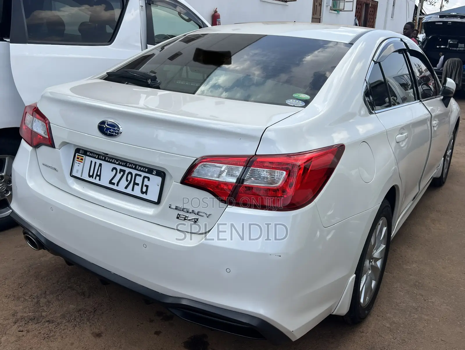 Subaru Legacy 2018 White