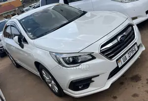 Subaru Legacy 2018 White
