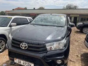 Toyota Hilux 2017 Black
