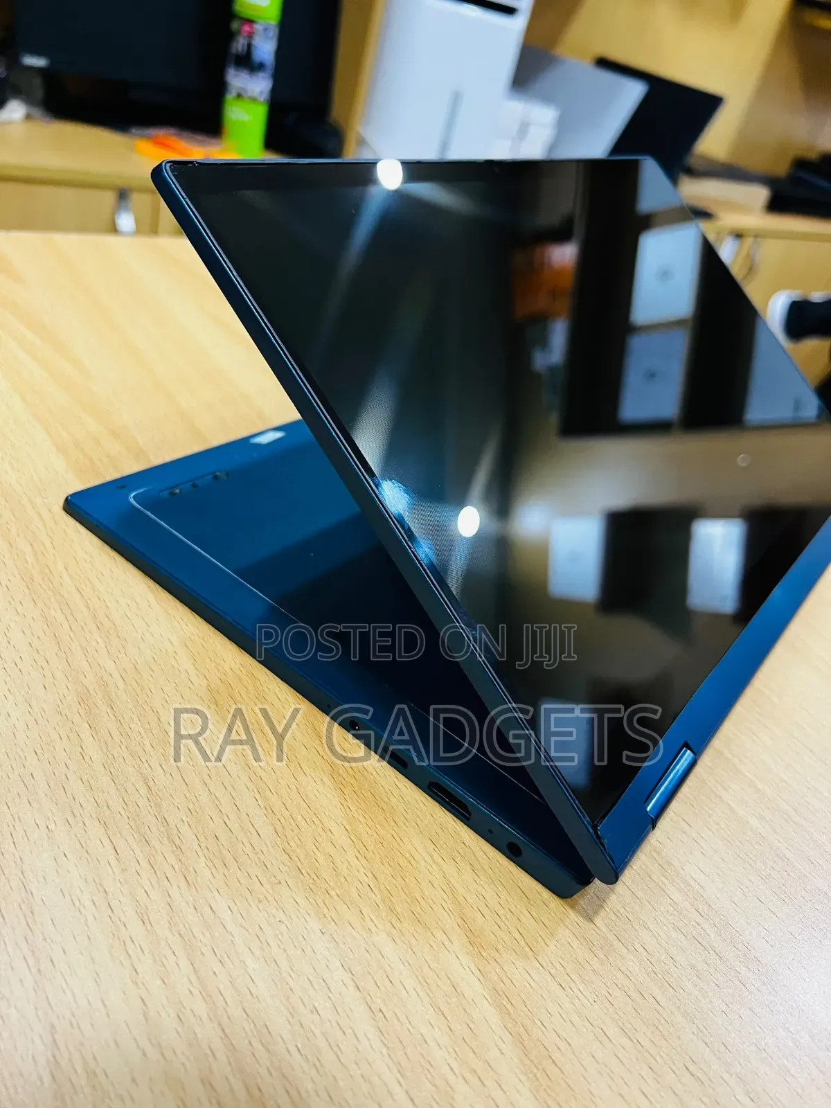 New Laptop Lenovo IdeaPad Flex 14 8GB Intel Core i7 SSD 256GB