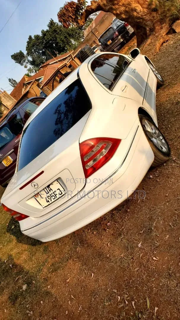 Mercedes-Benz C180 2007 White