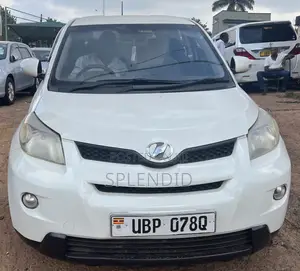 Toyota IST 2008 White