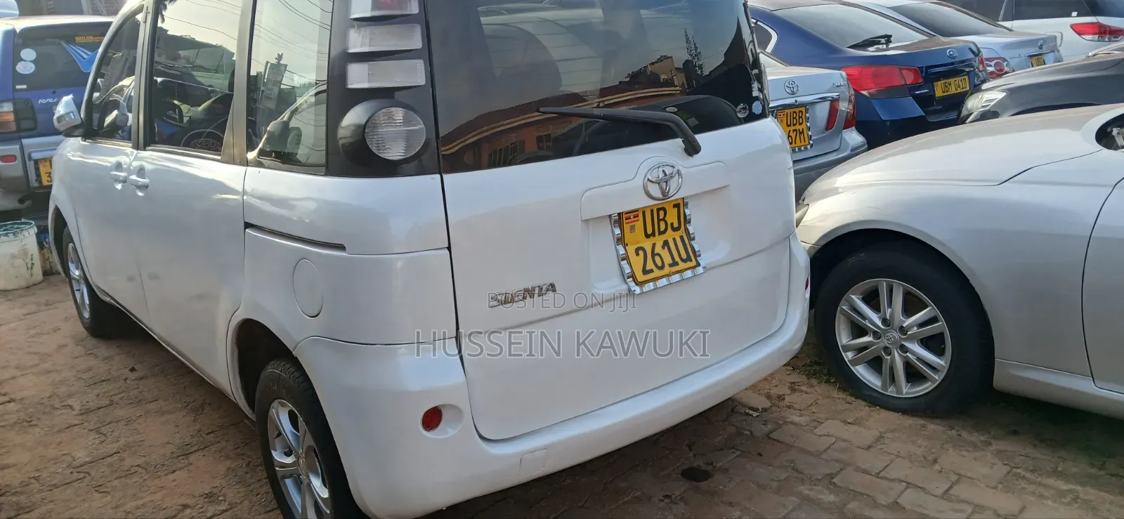 Toyota Sienta 2005 White