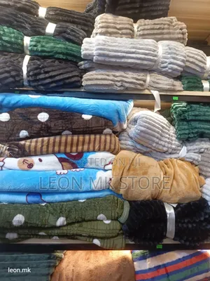 Supreme Soft Throw Blankets