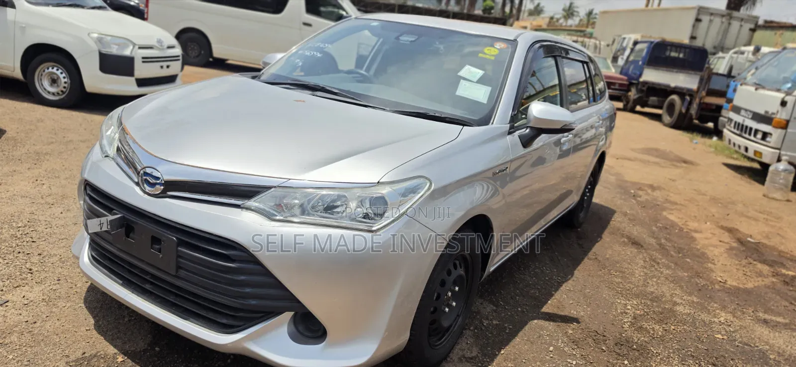 Toyota Corolla Fielder 2017 Silver