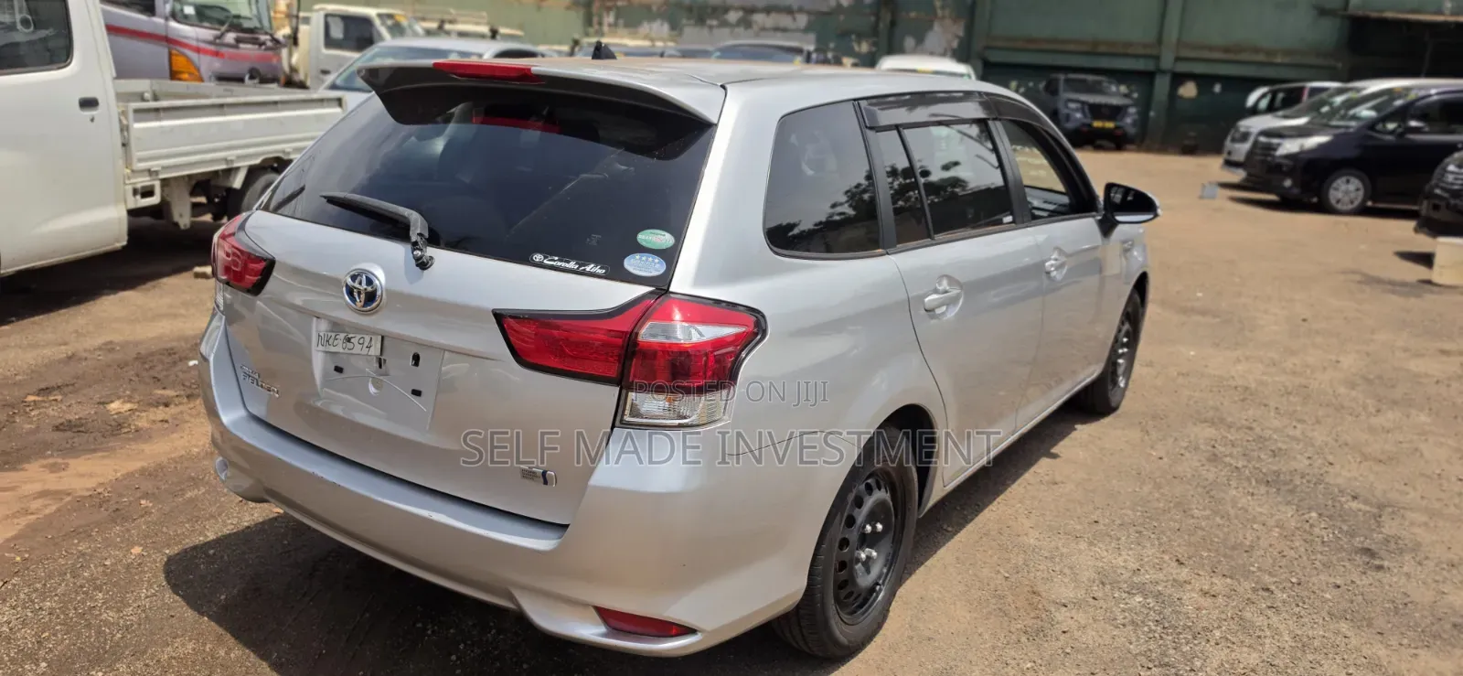 Toyota Corolla Fielder 2017 Silver