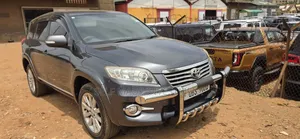 Toyota Vanguard 2011 Gray