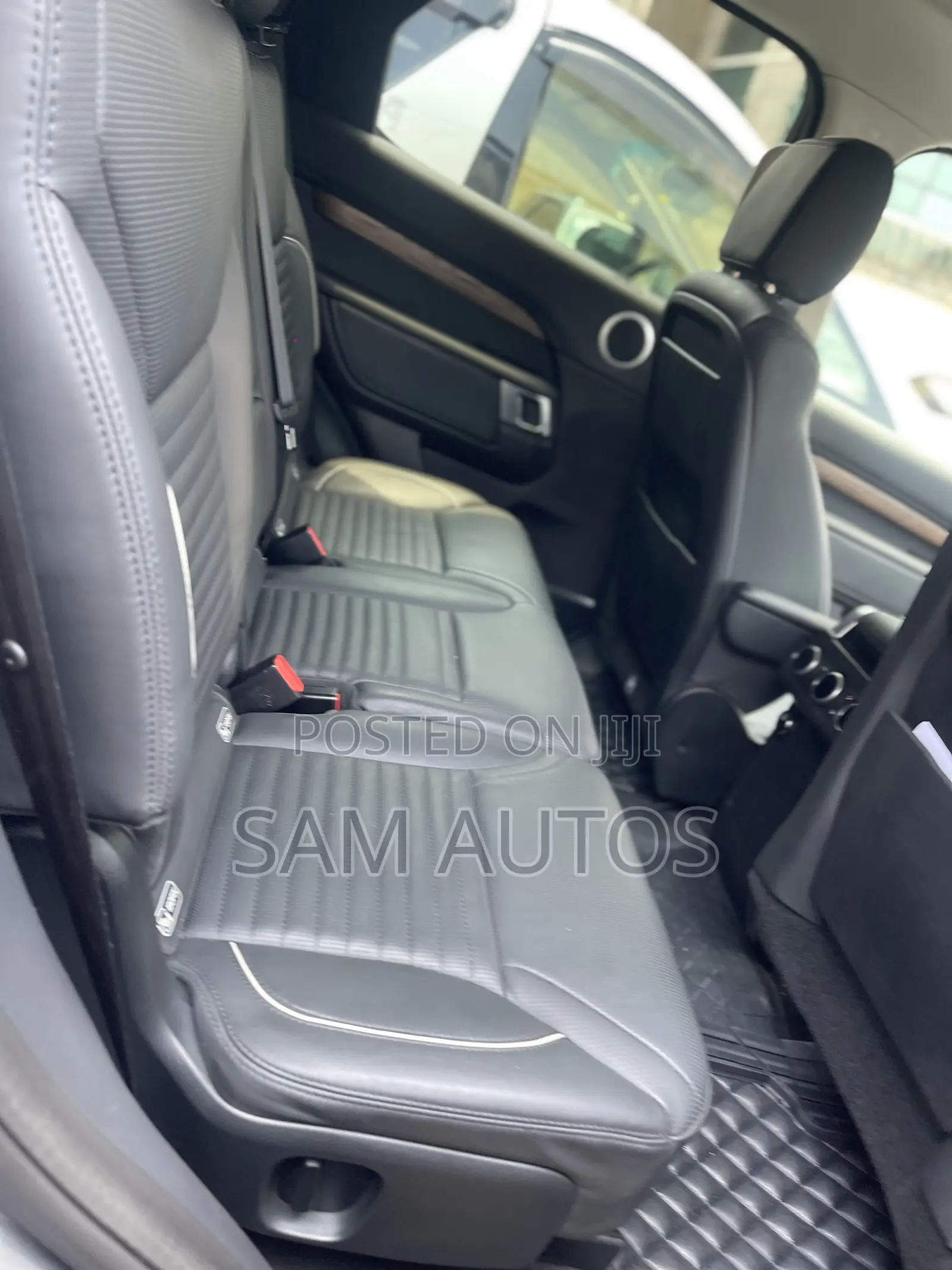 Land Rover Discovery Sport 2018 Gray