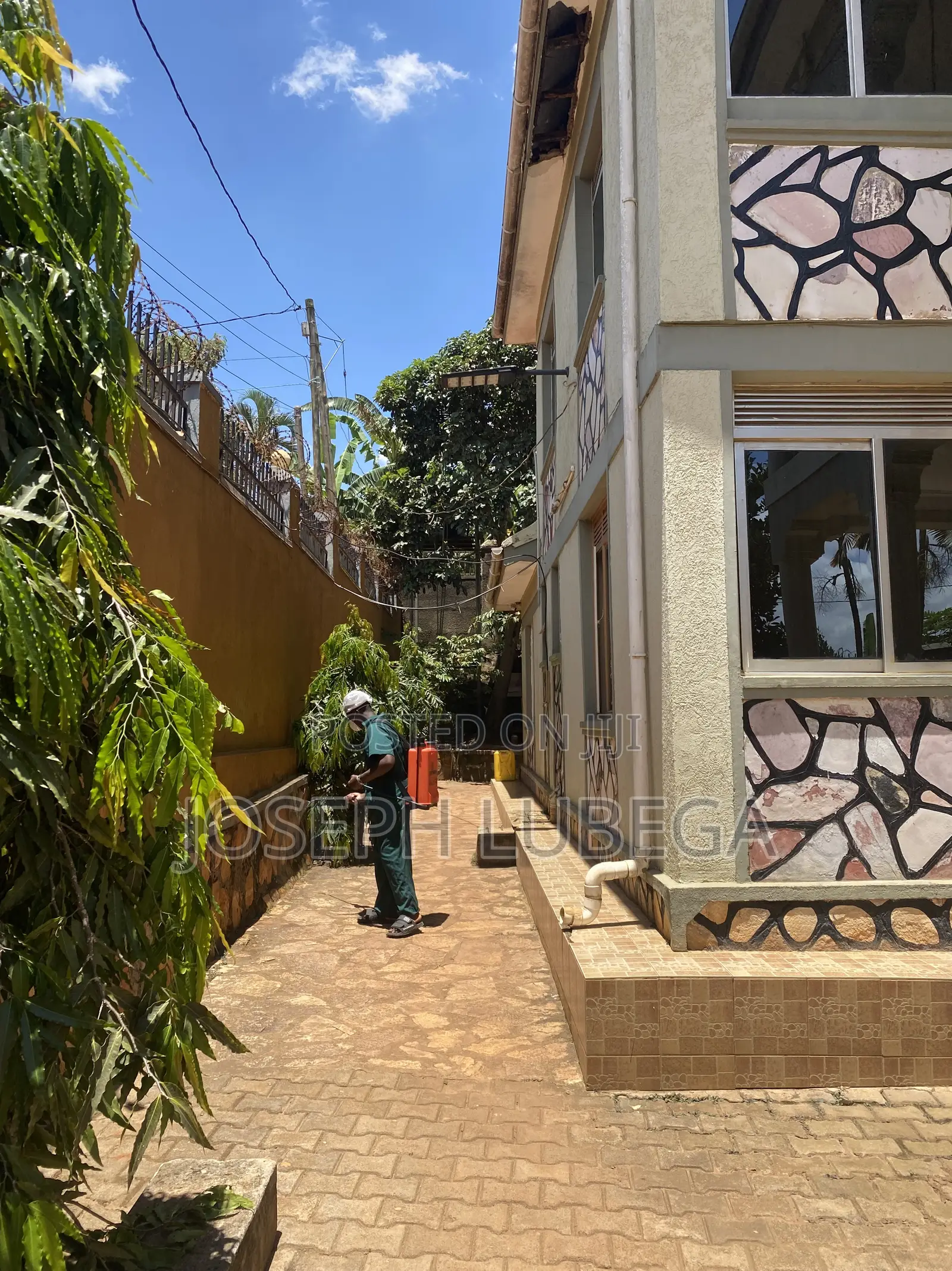 Cleaning, Fumigation & Pest Control Services