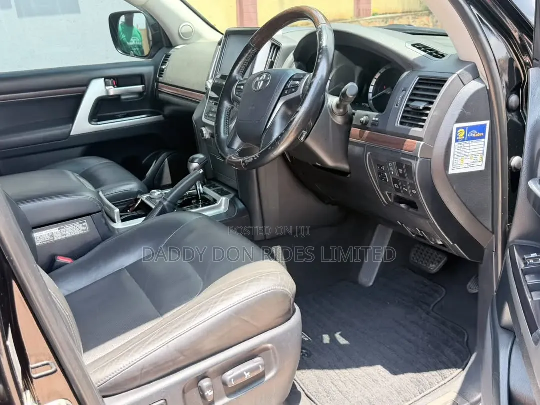 Toyota Land Cruiser 2021 Black
