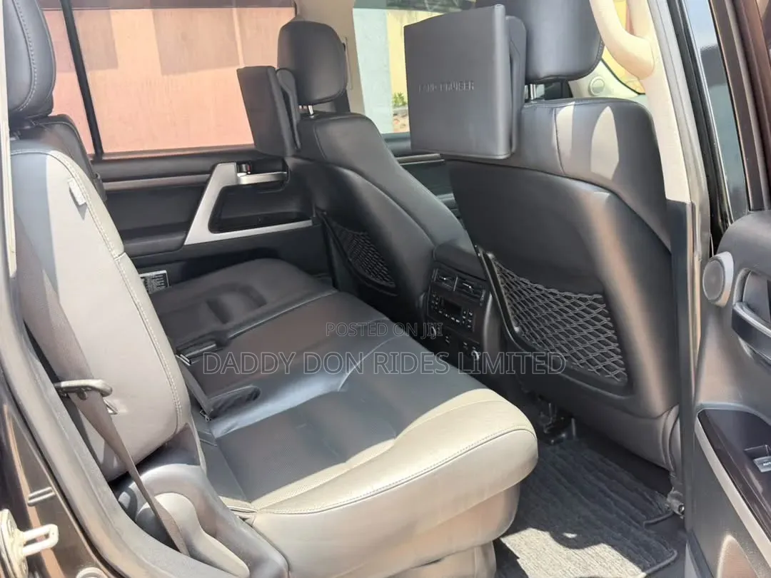 Toyota Land Cruiser 2021 Black