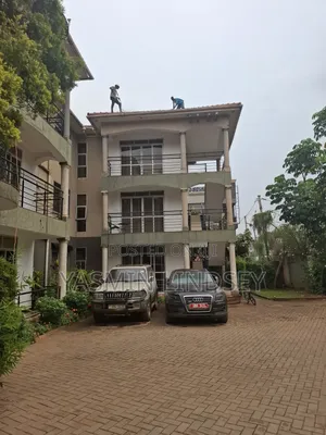3bdrm Block of Flats in Central Division for rent