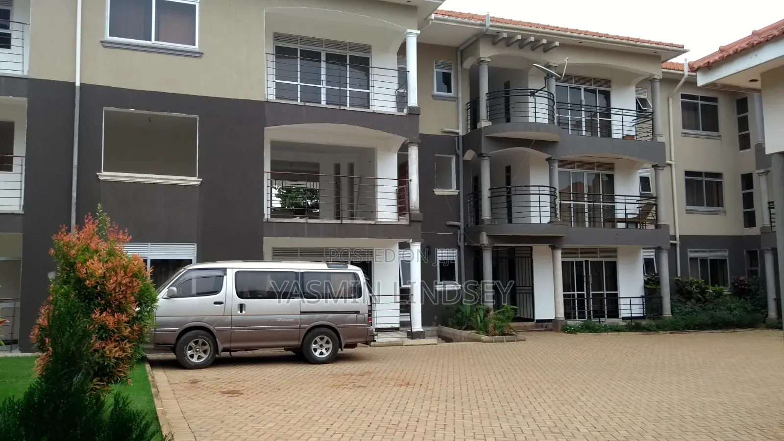 3bdrm Block of Flats in Central Division for rent