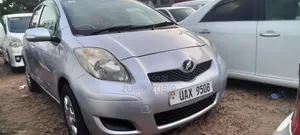 Toyota Vitz 2008 Silver