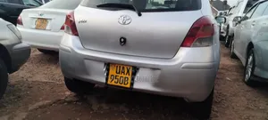 Toyota Vitz 2008 Silver