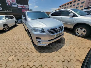 Toyota Vanguard 2009 Silver