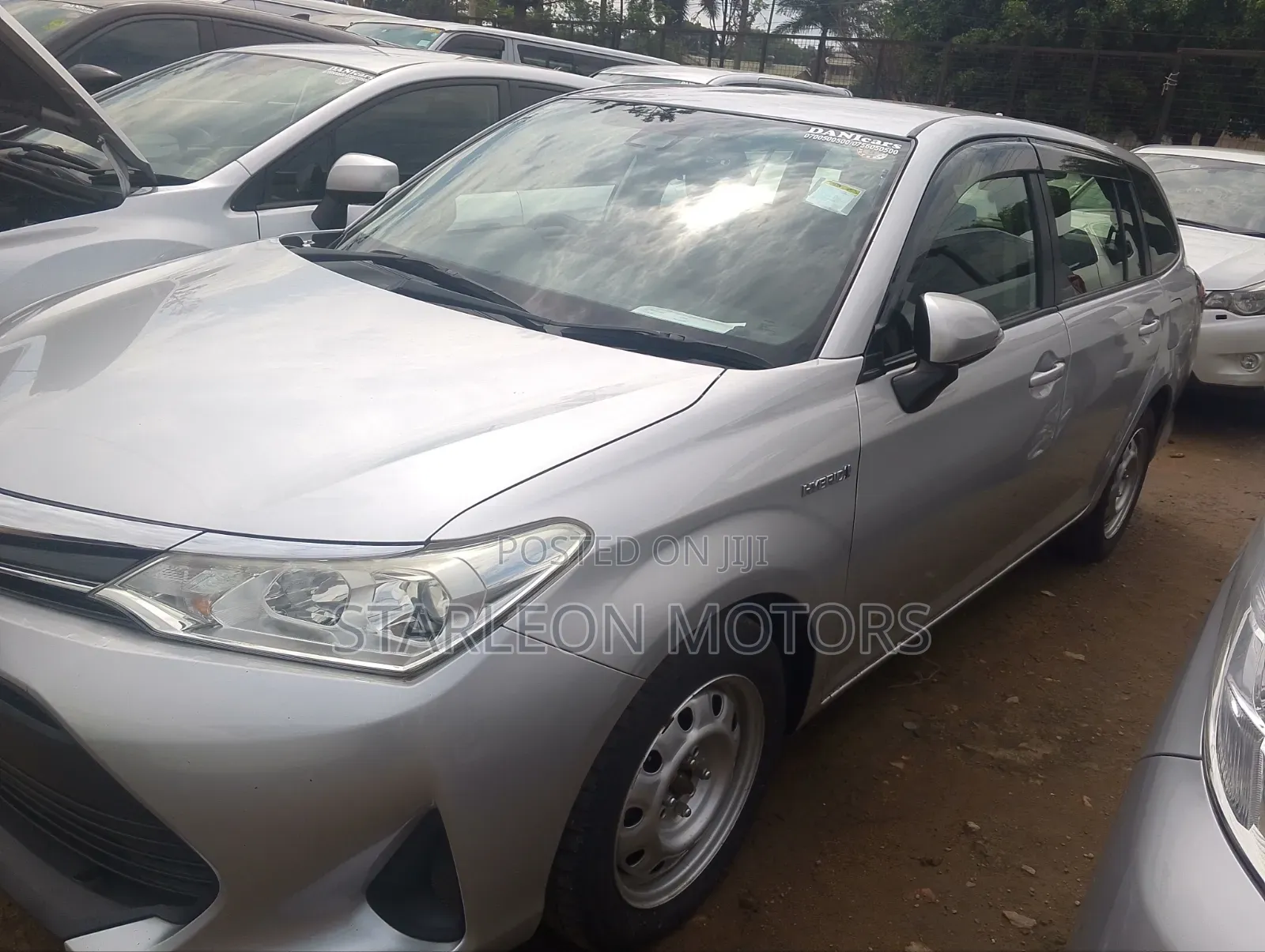 Toyota Corolla Fielder 1.5 Hybrid FWD 2018 Silver