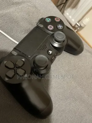 PS4 Original UK Used Controller – Built for Long FIFA Nights!