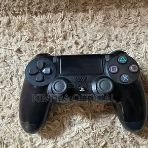 PS4 Original UK Used Controller – Strong Pad, Serious Gaming!