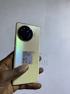 Tecno Spark 20 Pro Plus 256 GB Gold