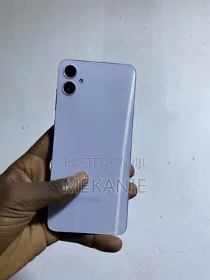 Samsung Galaxy A05 64 GB Silver