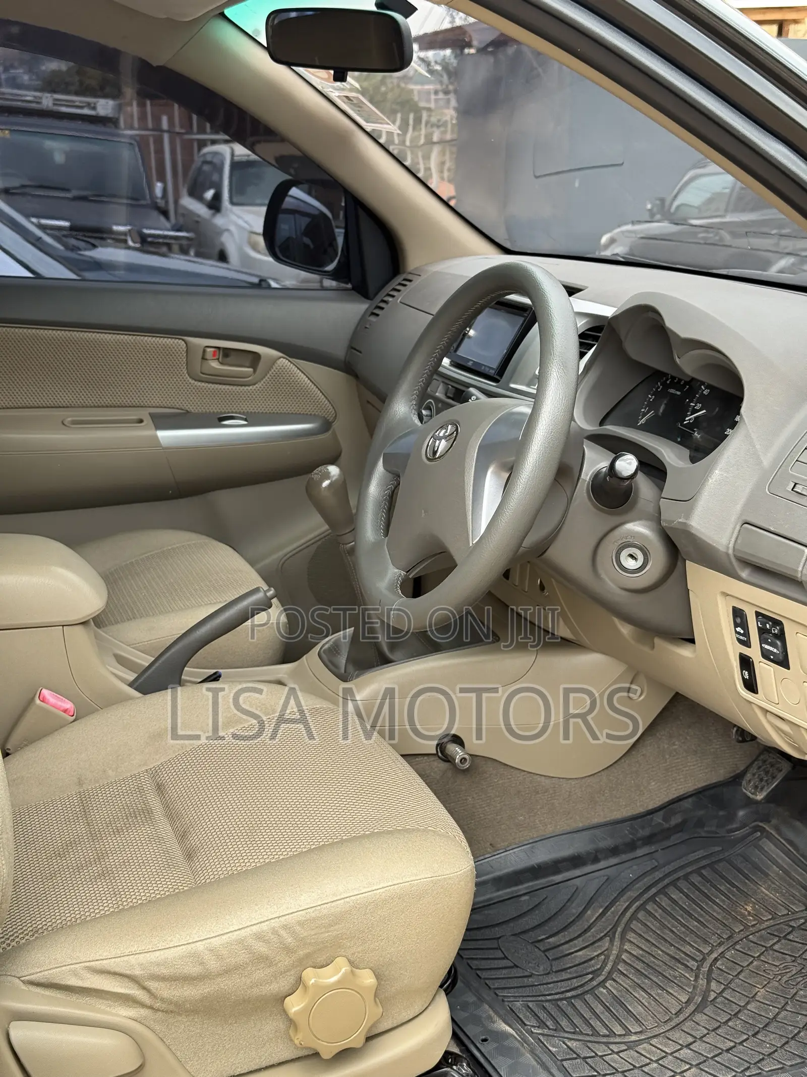 Toyota Hilux 3.0 D-4D 4x4 2012 Black