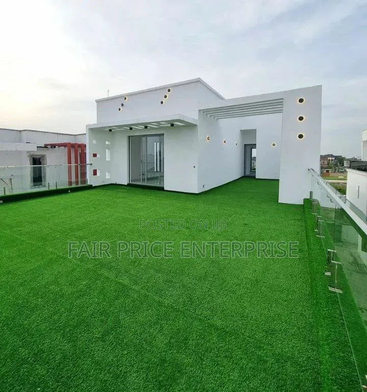 Quality Grass Carpet