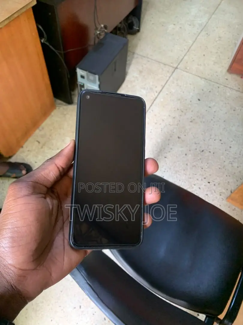 Tecno Camon 18i