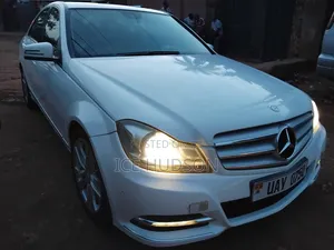 Mercedes-Benz C200 2008 White