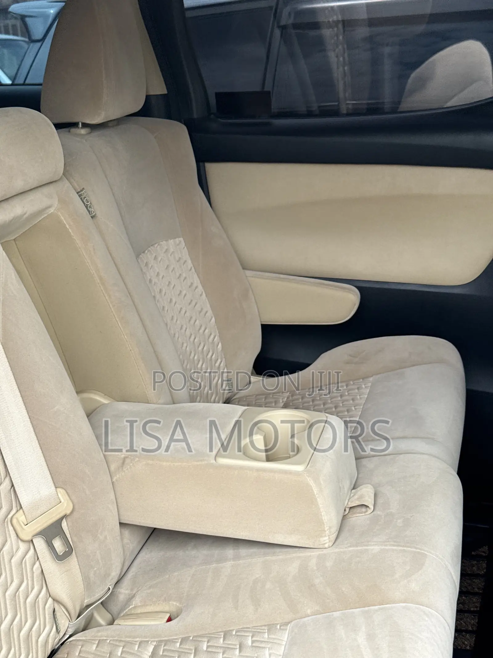 Toyota Alphard 2.5 Petrol FWD 2017 Silver