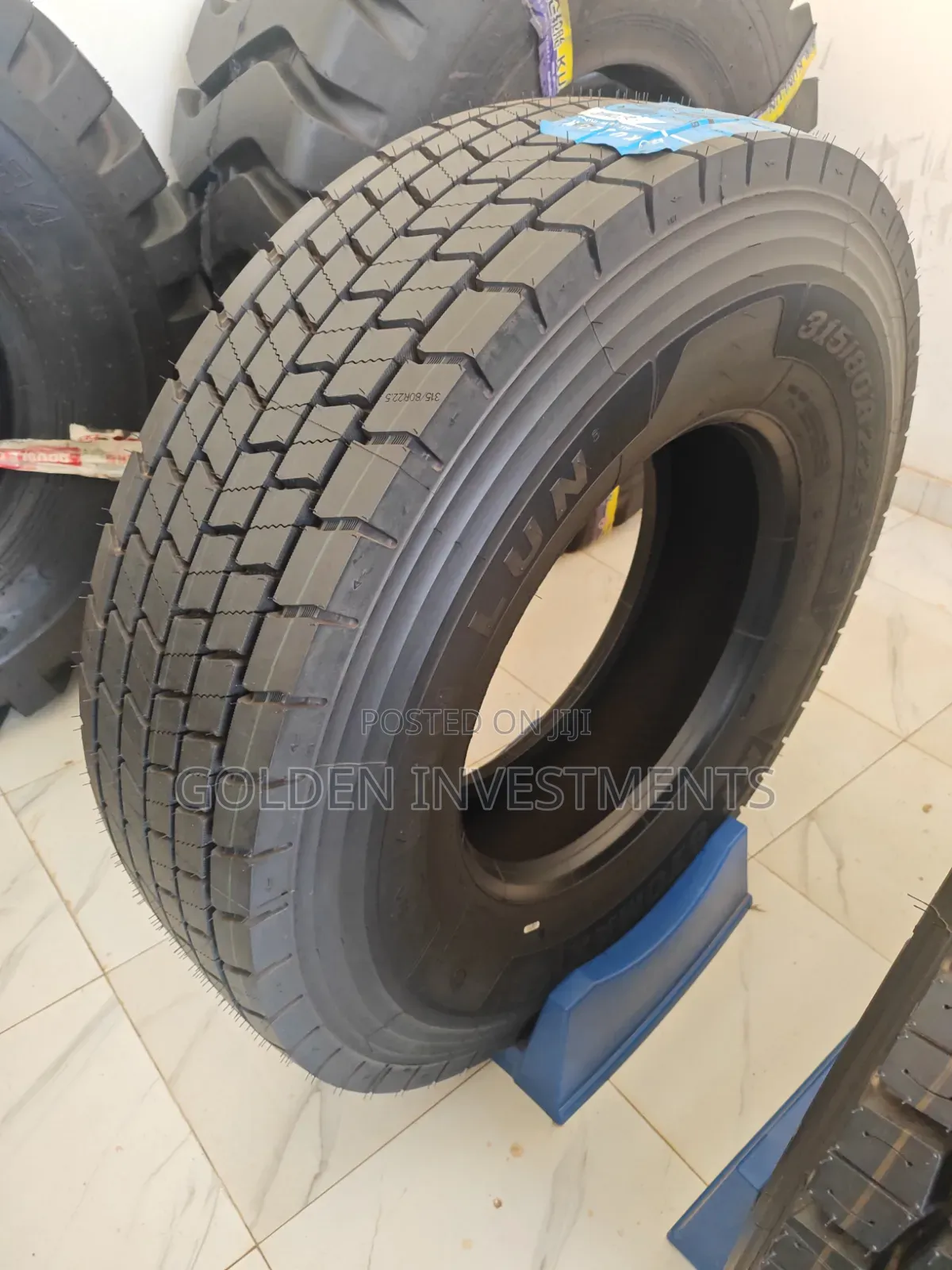 Heavy Duty Durable Tyres