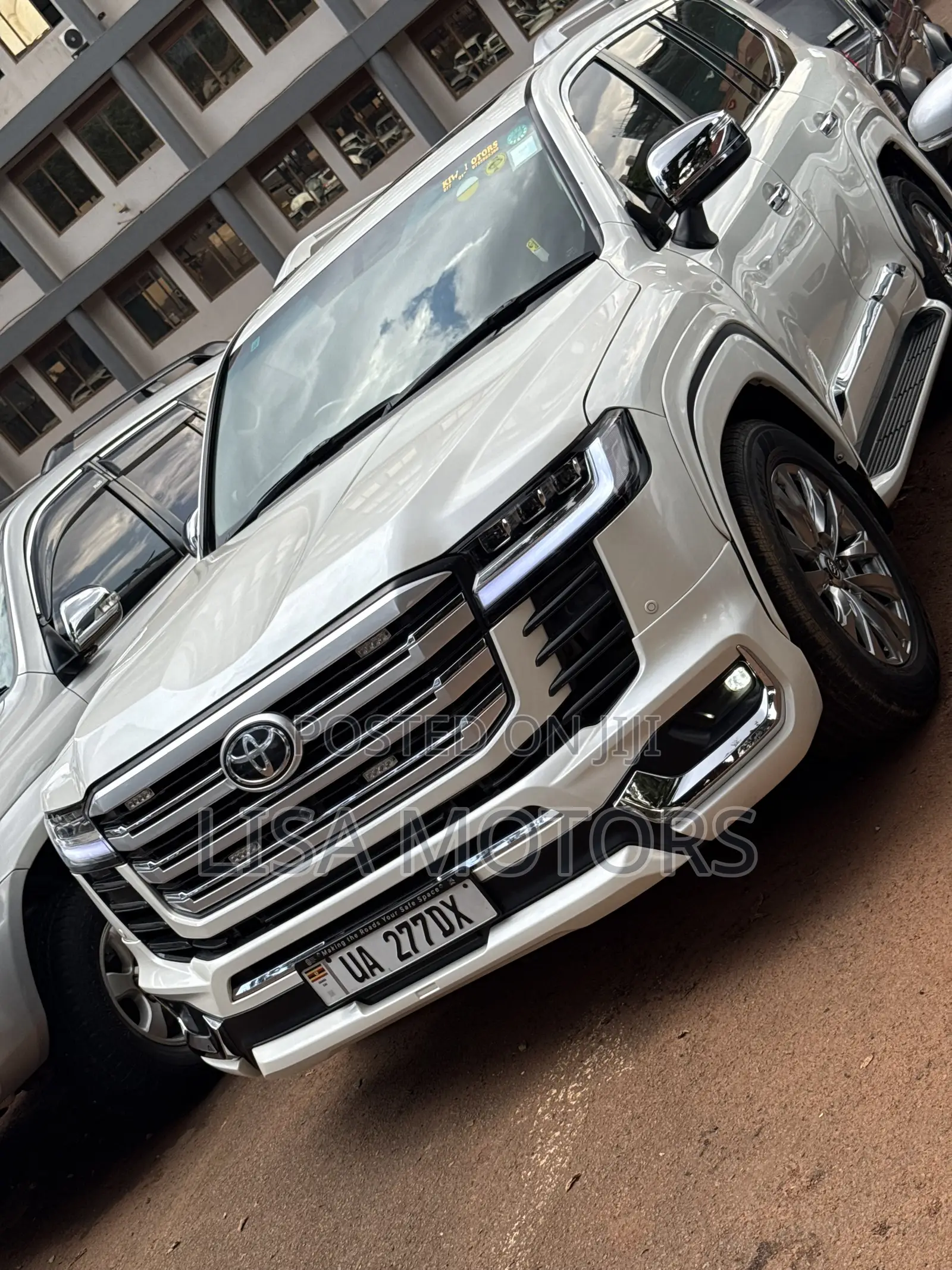 Toyota Land Cruiser Prado 4.0 Petrol GX-L 2012 White