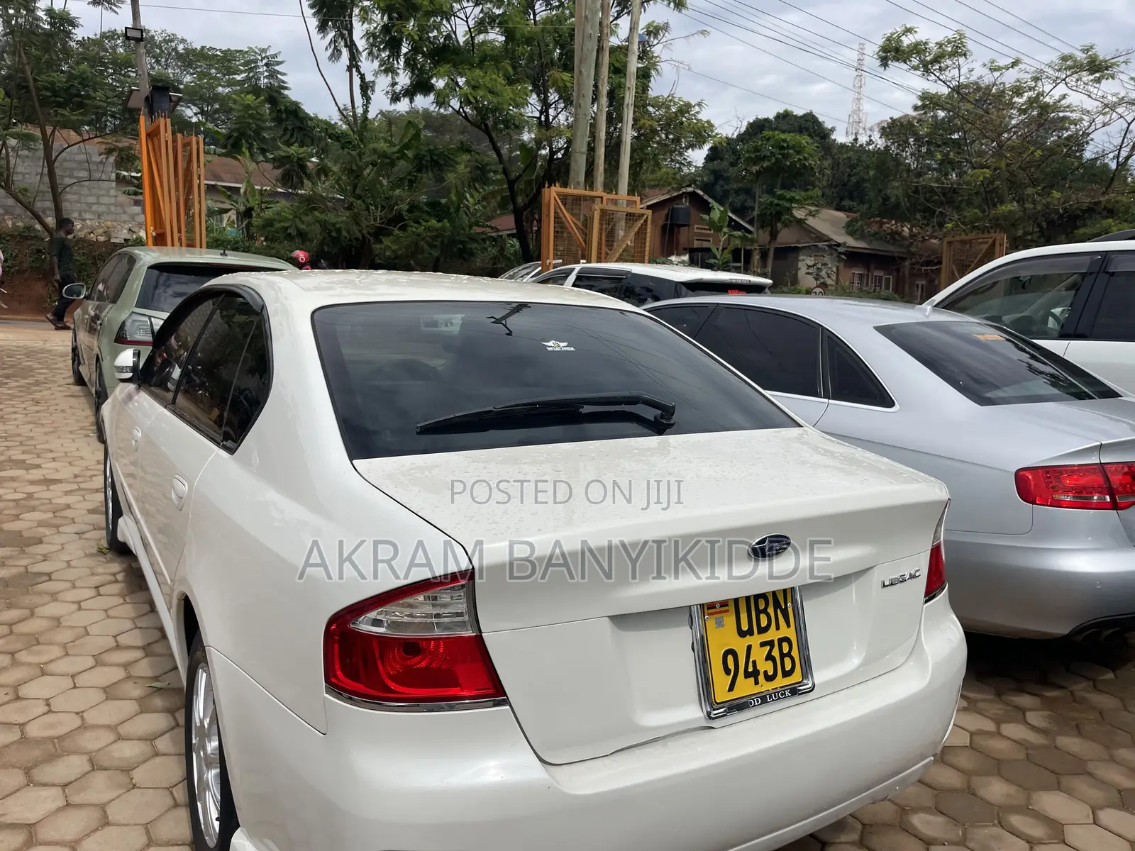 Subaru Legacy 2010 White