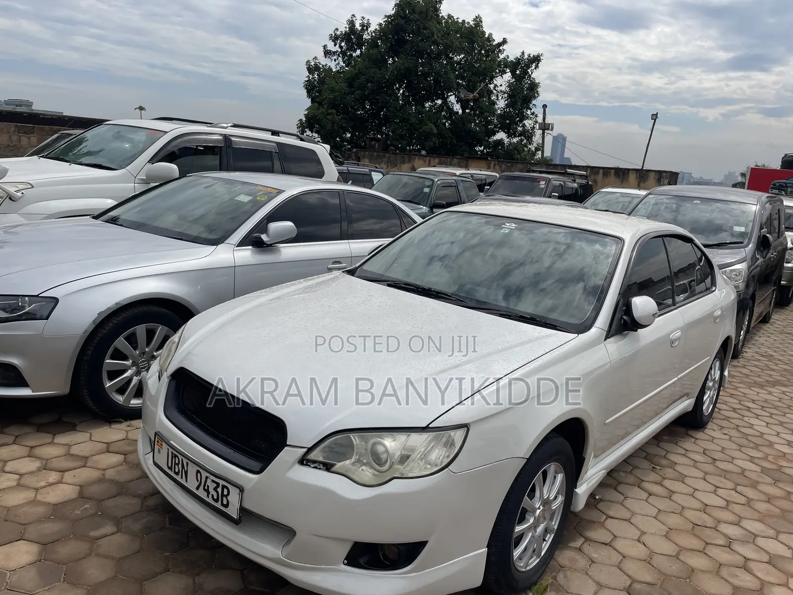 Subaru Legacy 2010 White