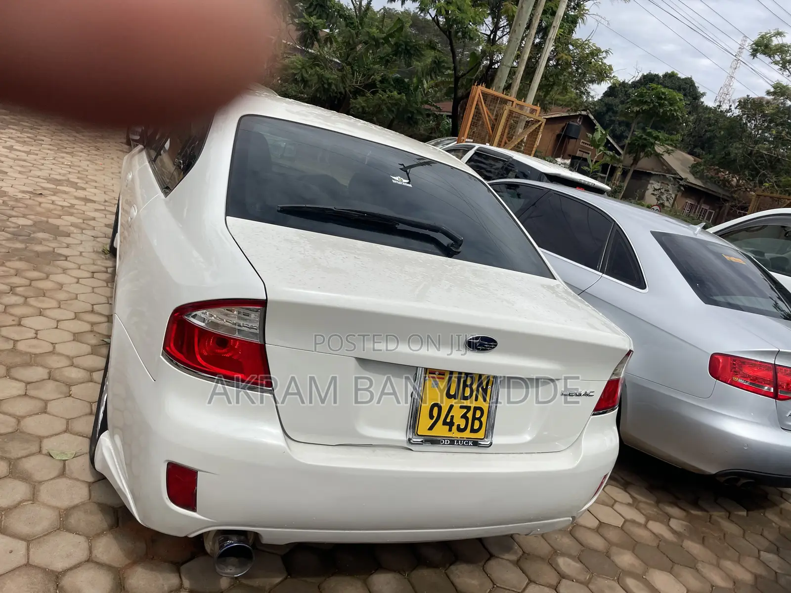 Subaru Legacy 2010 White
