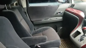 Toyota Alphard 2.4 Petrol FWD 2010