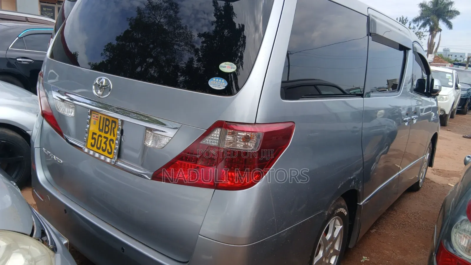 Toyota Alphard 2.4 Petrol FWD 2010