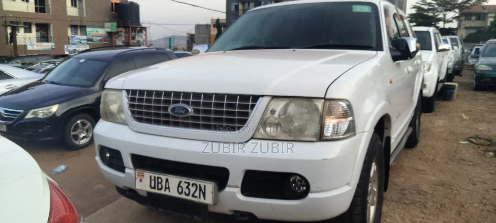 Ford Explorer 2004 White