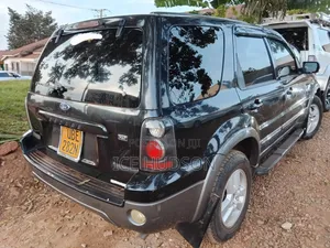 Ford Escape 2004 Black