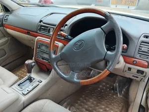 Toyota Progress 2003