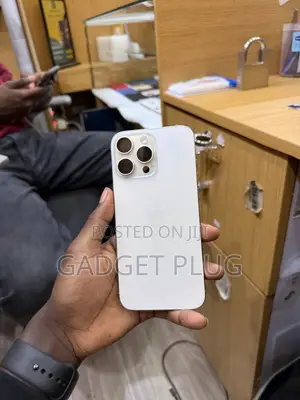 Apple iPhone 16 Pro Max 256 GB White