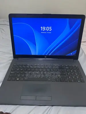 Laptop HP 250 G7 8GB Intel Core i5 HDD+SSD 512GB