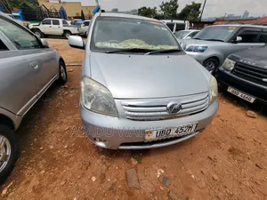 Toyota Raum 2006 Silver