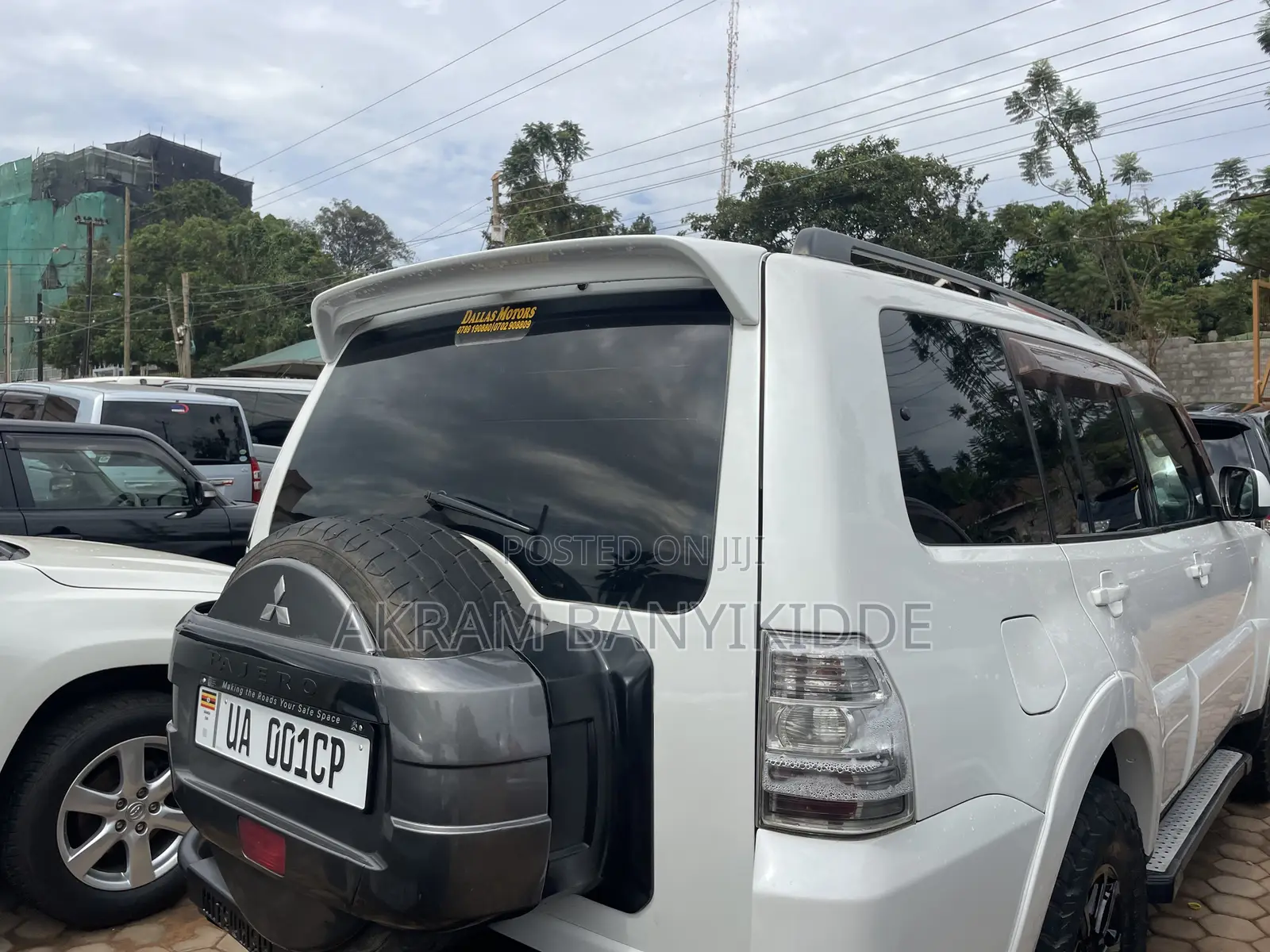 Mitsubishi Pajero 2010 White