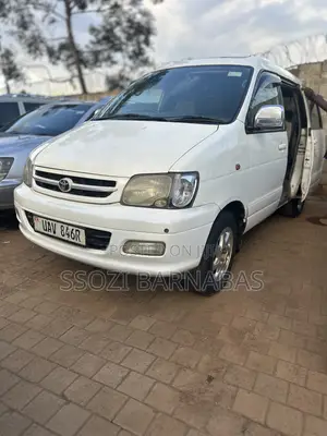 Toyota Noah 2002 White