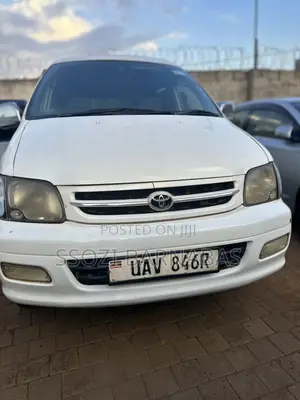 Toyota Noah 2002 White