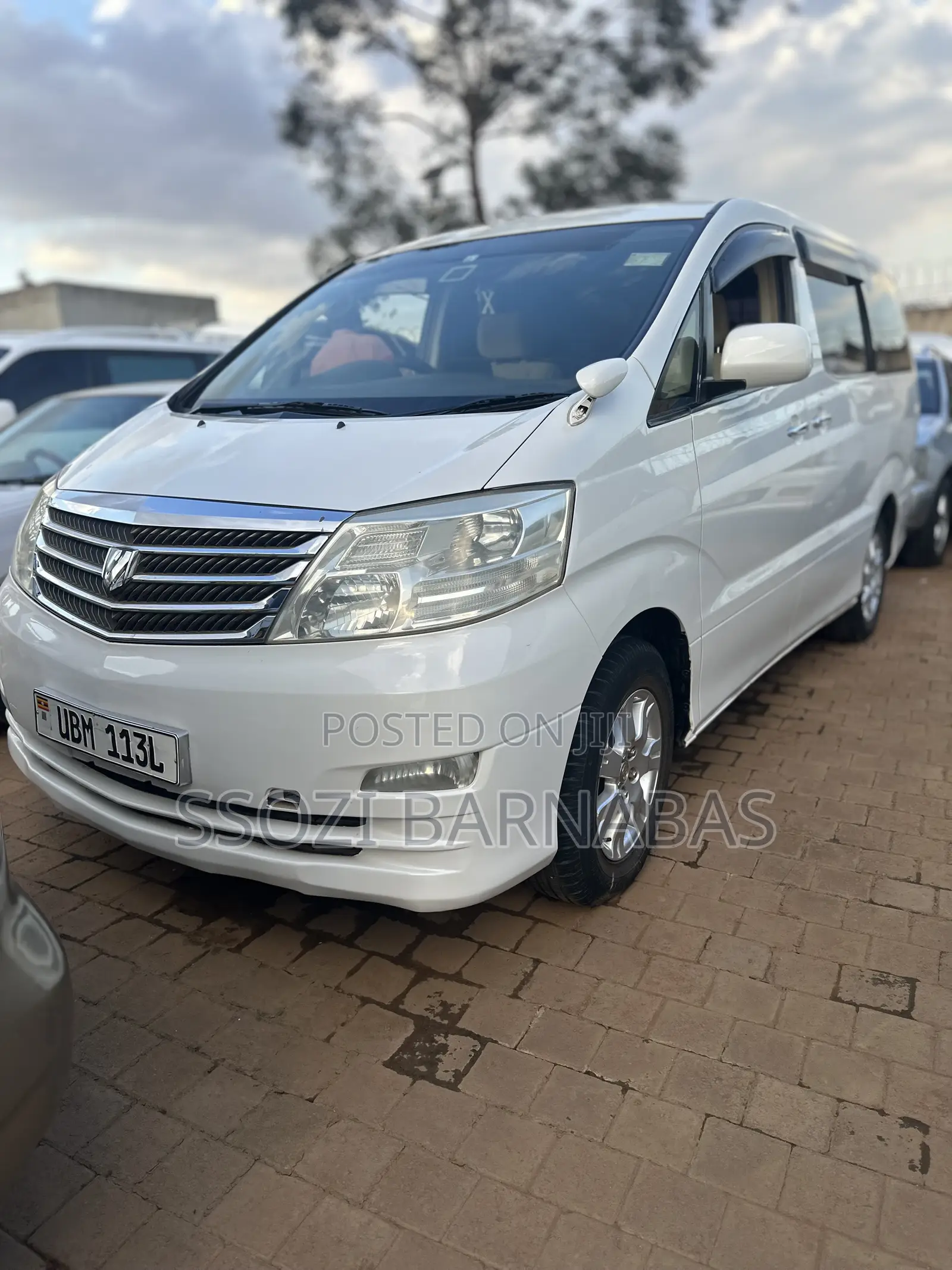 Toyota Alphard 2005 White