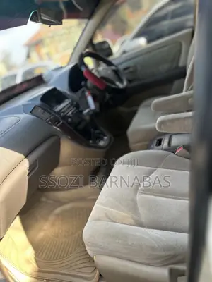 Toyota Mark II 2000 Silver