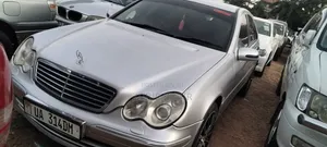 Mercedes-Benz 200E 2005 Silver