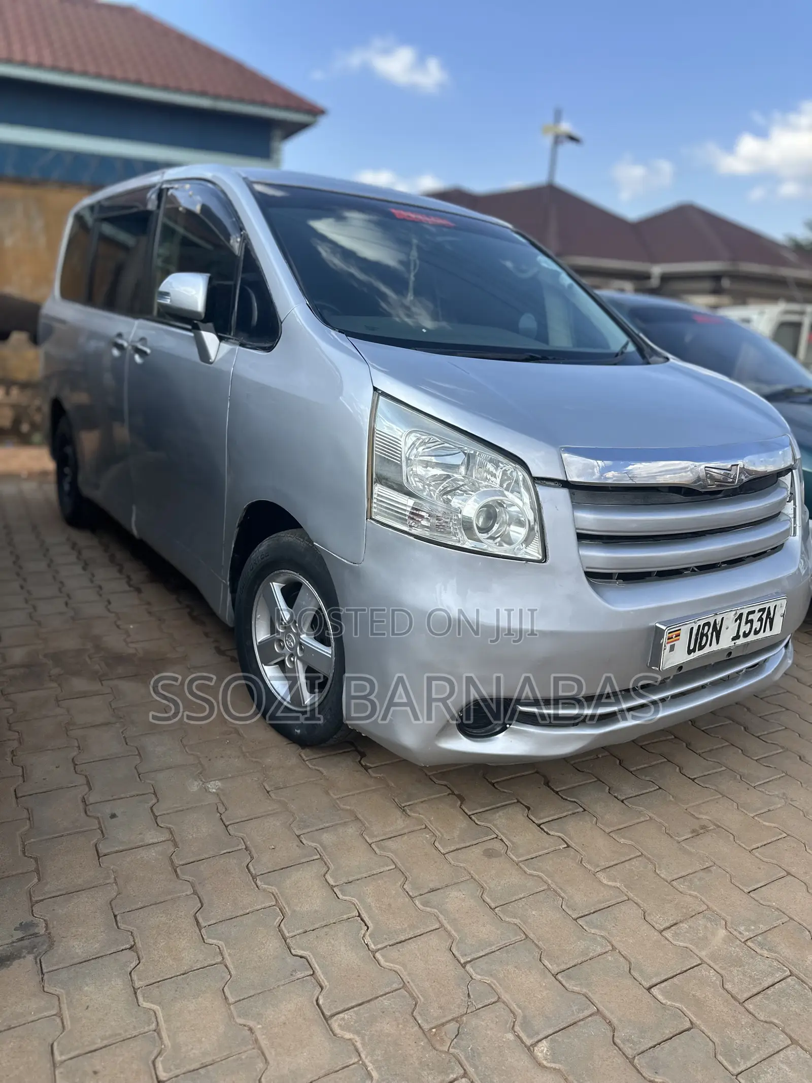 Toyota Noah 2008 Silver